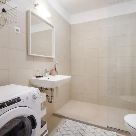 Cosy Tolnai Street Apartment *