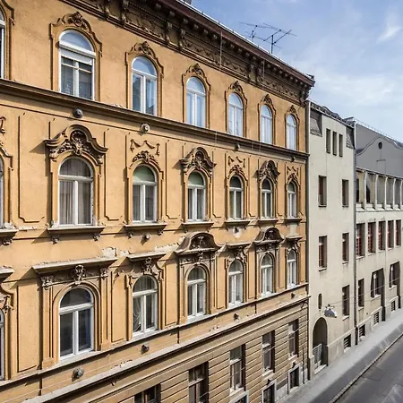 Apartment Cosy Tolnai Street *