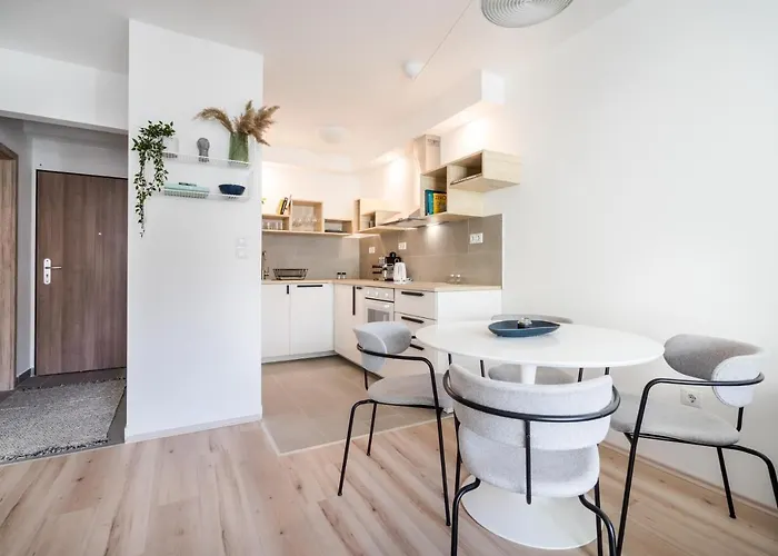 Cosy Tolnai Street Apartament *