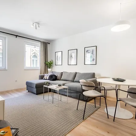 Cosy Tolnai Street Будапешт